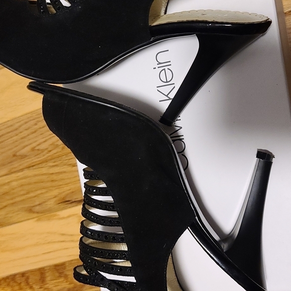 Black suede slingback heels size US 6.5 - Picture 5 of 10